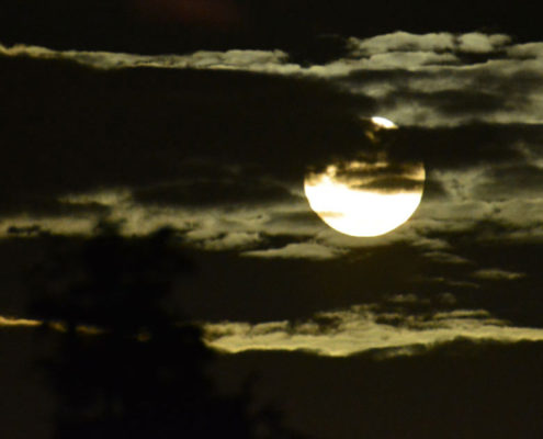 Vollmond Wolken